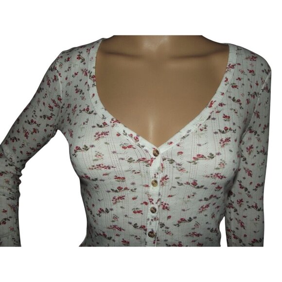 Rue21 Blouse Jr XS White rosebud floral pink ribbed v-neck knit top shirt cotton - Picture 6 of 12